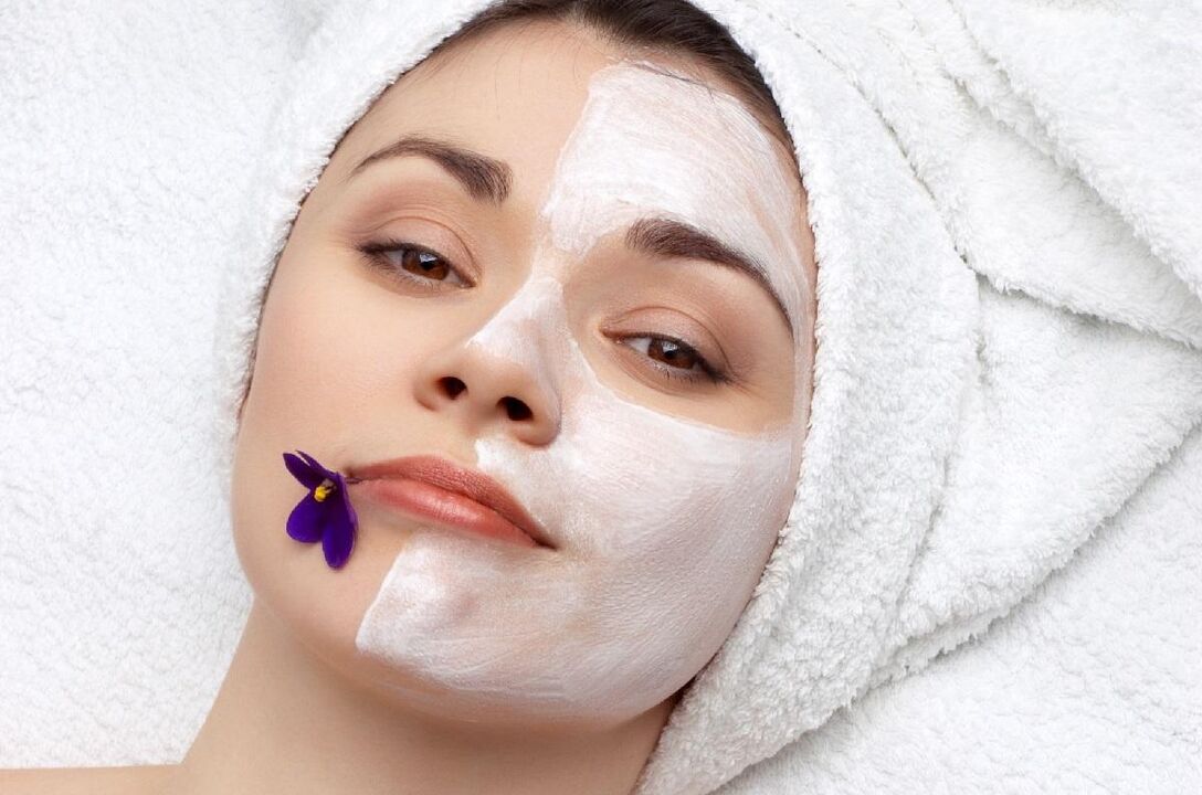 Firming mask based on protein and sour cream for the face after 45 years