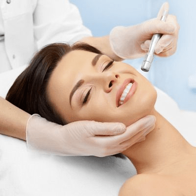 Facial skin rejuvenation in salon